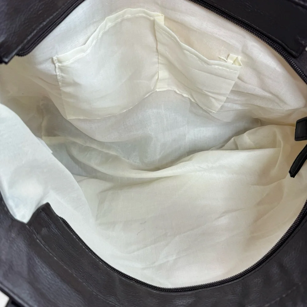4/$40 Sweater Knit Faux Leather‎ Cream Knit Sweater Medium Tote Bag
